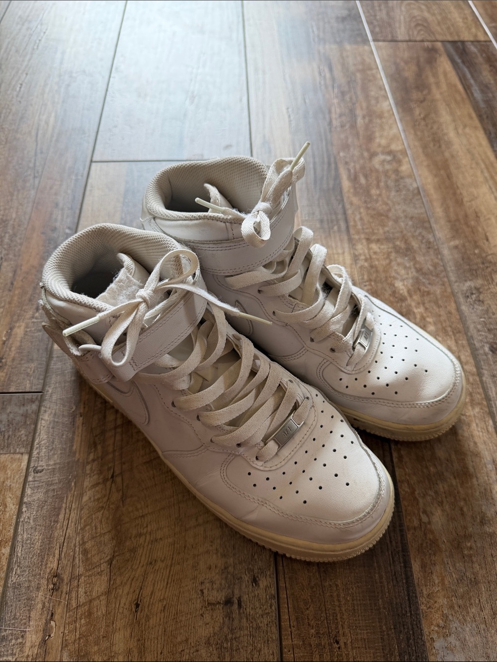 Nike White Women's Mid Air Force 1 High-Top Sneakers Size 8.5